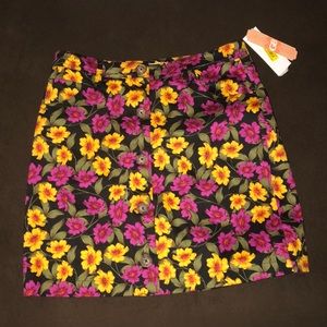 😍😍😍GB BRAND FLORAL PATTERNED MINI SKIRT 😍😍😍